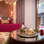 Oriental Awatif36