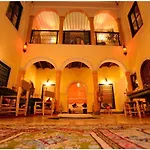 Riad Abhar
