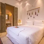 Escape Bensaleh 56