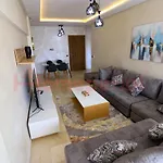 Homeperial Modern 2Br Apartment With Pool Downtown
