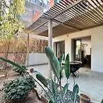 Superbe Appartement Avec Terrasse Et Jardin Au Coeur De L\'Hivernage