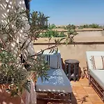 Villa Nicoline, Avec Jardin Et Piscine Privee.
