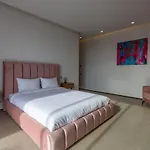 Villa 103 - Luxury Getaway - Private Jacuzzi