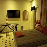 Sublime Villa Prive 5 Chambres Doubles Avec Salle De Bain Et 2 Grand Salon