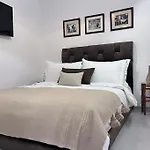 S_House