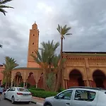 Riad A Marrakech Dans La Residence Touristique Al Qaria Assiyahia
