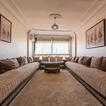 Appartement Authentique Au Centre