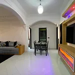 Villa & Appartement In Marrakesh, Riad Essalam