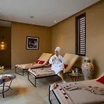 Al Maaden VillaHotel y Spa