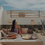 Le Petit Kenzara & Magical Rooftop