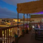 Riad Kale Polis
