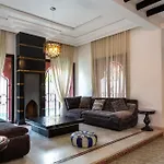 Magnifique Villa De 320 M2 Avec 2 Piscines