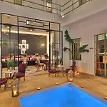 Riad La Parenthese By Sashema