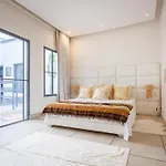 Riad La Sarrazine