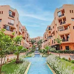 Appartement Premium Village, 5 Piscines