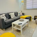 Le Majorelle Cozy Flat