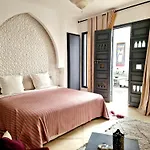 Riad Awa