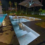 Villa Beverly Hills-Luxury Home