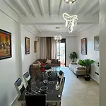 شقه فخمه في جيليز