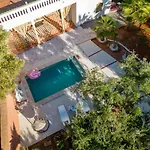 Villa Souad 5 Suites - Parking & Piscine Privee
