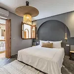 Riad Macan Exclusive And Trendy Chich Breakfast Incl