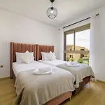 Vue Montagnes, Golf Et Piscine, Luxe A Marrakech
