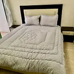 Beautiful Hivernage Apartment With Pool & Balcony, Near Attractions
