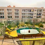 Pearl Garden Luxueux Studio Chic Piscine Terrasse Netflix Iptv Parking