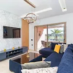 Luxury Apartment Golf & Pool View - Wifi