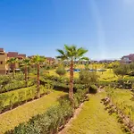 Luxury Apartment Golf & Pool View - Wifi