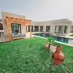 Villa Hanaine, Piscine Cuisiniere