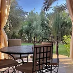 Palmeraie 5 Vue Piscine Et Jardin