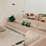 Duplex De Reve Au Coeur De Marrakech Avec Deux Piscines Pour Adultes Et Enfants