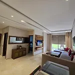 Prestigia Apartment With Pool