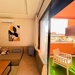 Le Cocon Dore Avec Terrasse Ensoleillee Au Centre De Marrakech
