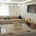Dream Land Duplex For Families