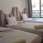 Dream Land Duplex For Families