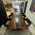 Modern, Cozy Apt-Prime Location
