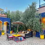 Le Bleu House