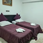 Apart Hotel Larbi
