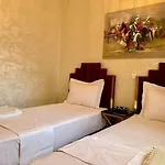 Quiet Two Bedroom Apartment 5 Min From The Airport