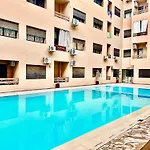 L\'Oasis Lumineux Avec Piscine Et Terrasse