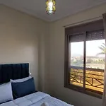 Apartment In Marrakech - Wifi - Iptv Movies - Equipped - Free Parking