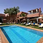 Villa Scil De Luxe, Piscine Chauffee, 3 Suites, Hamam, Jacuzzi Exterieur, Salle De Sport, Vue Sur L\'Atlas, Parkings Prive, Pas De Vis A Vis !