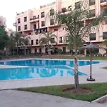Appartement Confortable Avec 5 Piscines