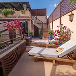 Riad Des Reves Avec Jacuzzi - Coeur De Medina