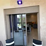 Appartement Calme Et Elegant Au Coeur De Marrakech