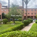 Riad Nezha Avec Jacuzzi Et 3 Piscines Au Coeur De Marrakesh