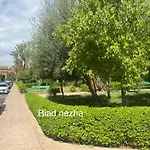 Riad Nezha Avec Jacuzzi Et 3 Piscines Au Coeur De Marrakesh
