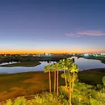 Villa Talia, Luxury Stay, Golf & Lake View